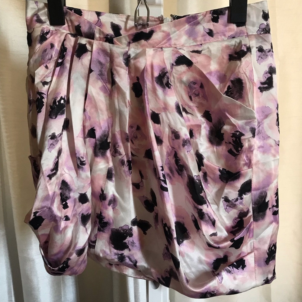 BEBE silk floral skirt